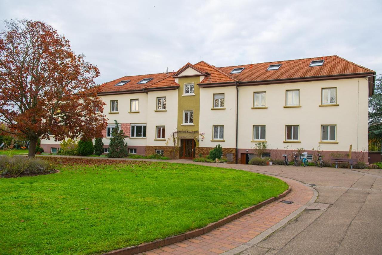 Christliche Gaestehaeuser Weinstrasse Neustadt an der Weinstraße Exteriör bild
