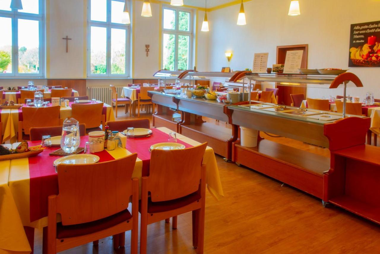 Christliche Gaestehaeuser Weinstrasse Neustadt an der Weinstraße Exteriör bild